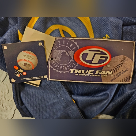 NWT Milwaukee Brewers Hoodie with Henley Buttons. Size:XL. - Picture 7 of 7